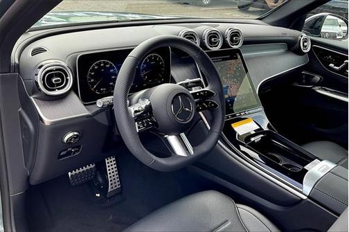 2025 Mercedes-Benz GLC 300 4MATIC