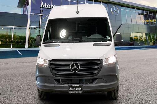 2026 Mercedes-Benz Sprinter 2500 Crew 170 WB