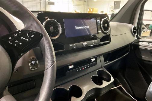 2026 Mercedes-Benz Sprinter 2500 Crew 170 WB