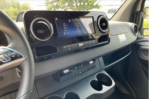 2025 Mercedes-Benz Sprinter 2500 High Roof