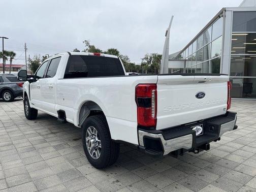 2026 Ford F-350 Lariat Super Duty