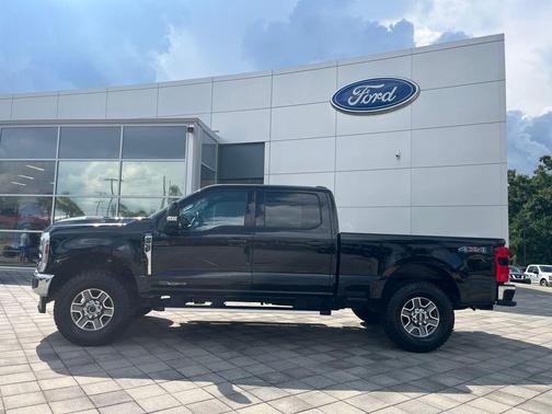 Black Metallic 2024 Ford F-250 Lariat