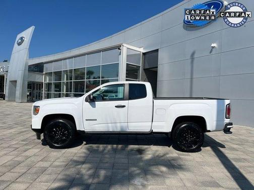 2022 GMC Canyon Elevation Standard