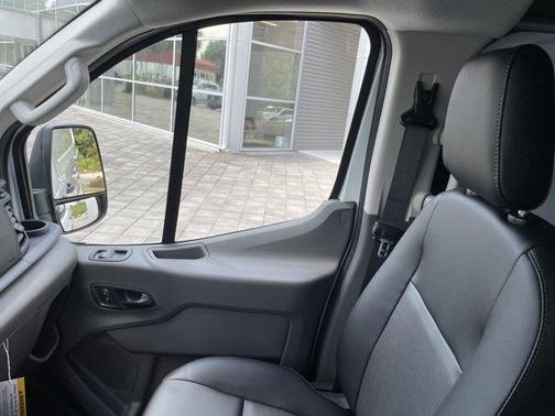2024 Ford Transit-250