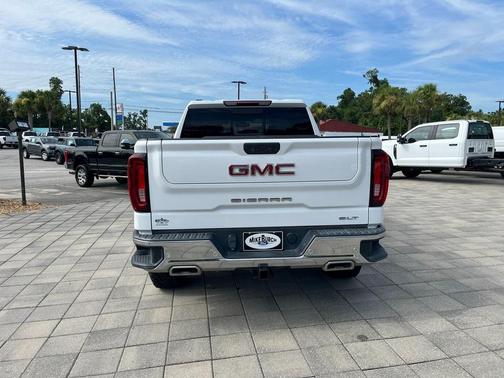 2022 GMC Sierra 1500 Limited SLT