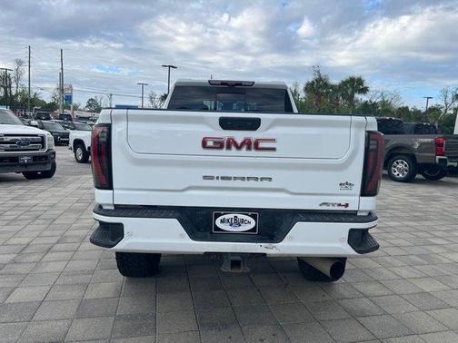 2024 GMC Sierra 2500 AT4