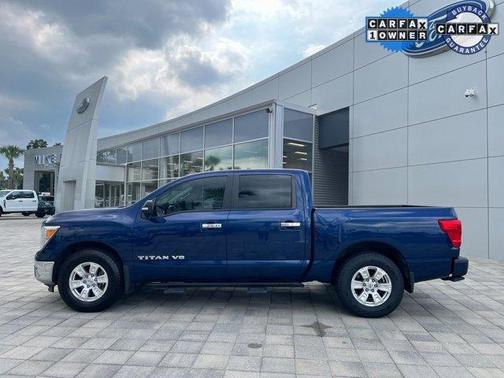 2019 Nissan Titan SV