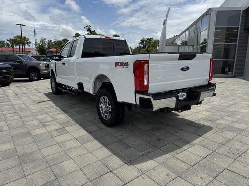 2025 Ford F-350 XLT