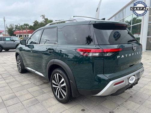 2023 Nissan Pathfinder Platinum