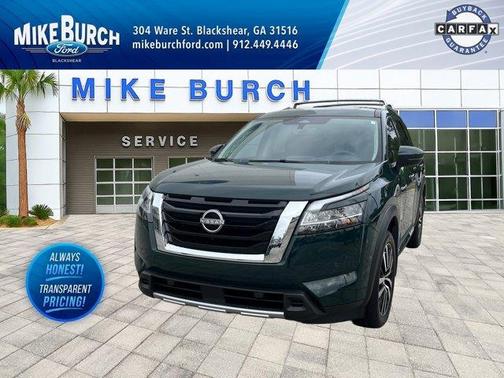 2023 Nissan Pathfinder Platinum