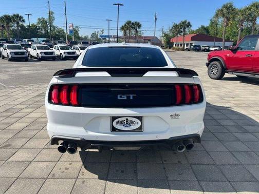Oxford White 2020 Ford Mustang GT
