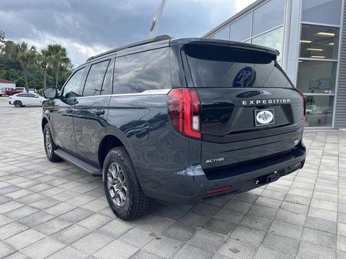 Stone Blue Metallic 2026 Ford Expedition Active