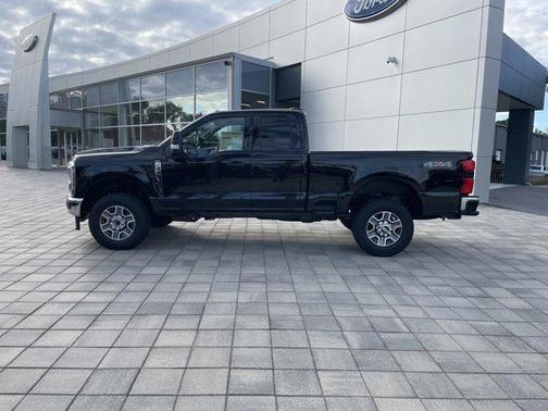 2024 Ford F-350 Lariat Super Duty