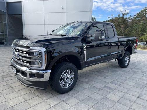 2024 Ford F-350 Lariat Super Duty
