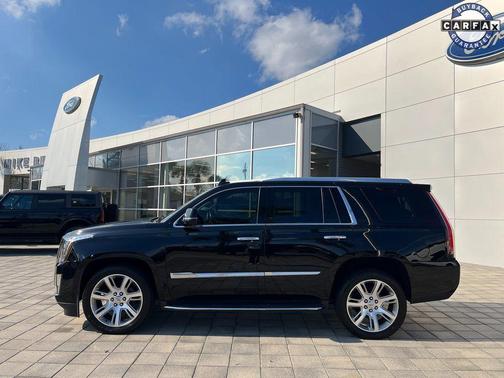 2017 Cadillac Escalade Luxury