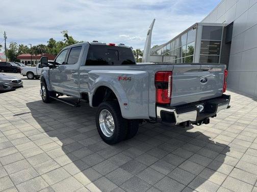 2025 Ford F-450 Lariat
