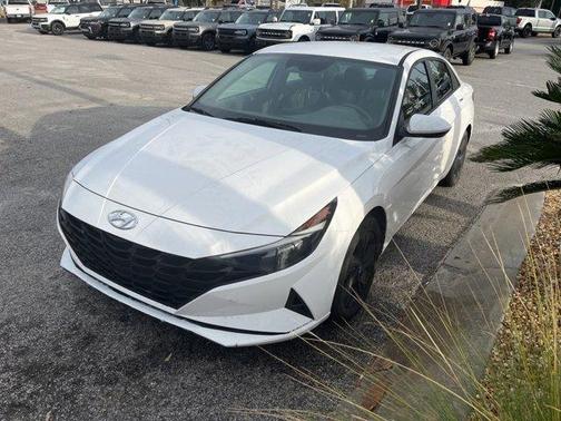 2023 Hyundai ELANTRA HEV Blue