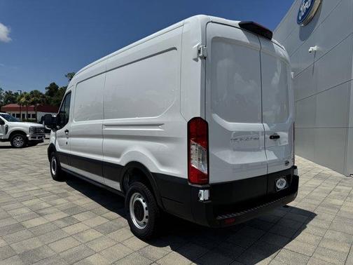 2025 Ford Transit-250 148 WB Medium Roof Cargo