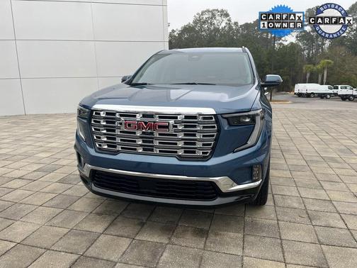 2024 GMC Acadia Denali