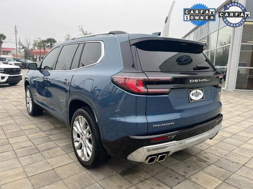 2024 GMC Acadia Denali