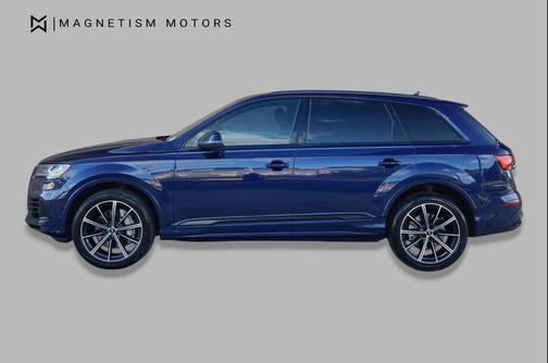 Navarra Blue Metallic 2021 Audi Q7 55 Premium Plus