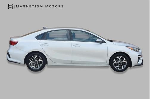 Silky Silver 2019 Kia Forte LXS