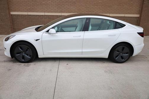 2020 Tesla Model 3 Standard Range Plus