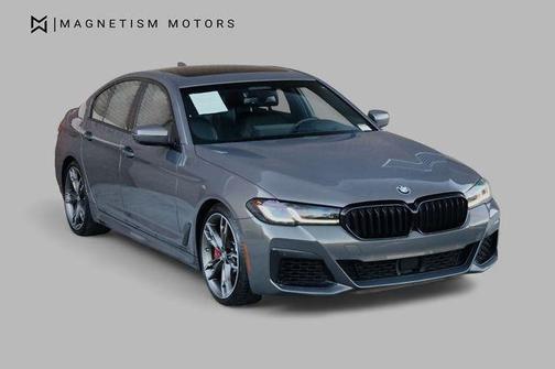 Gray 2022 BMW M550 i Xdrive