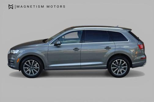 Gray 2018 Audi Q7 3.0T Prestige