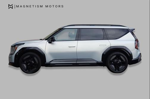 Ivory Silver 2024 Kia EV9 GT-Line