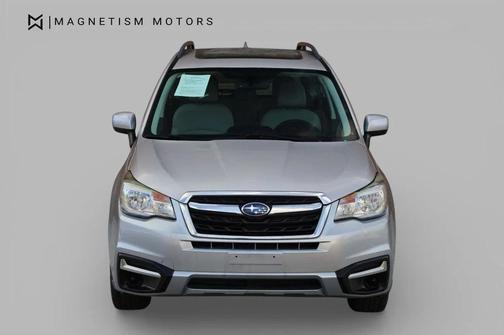 Ice Silver Metallic 2017 Subaru Forester 2.5i Premium