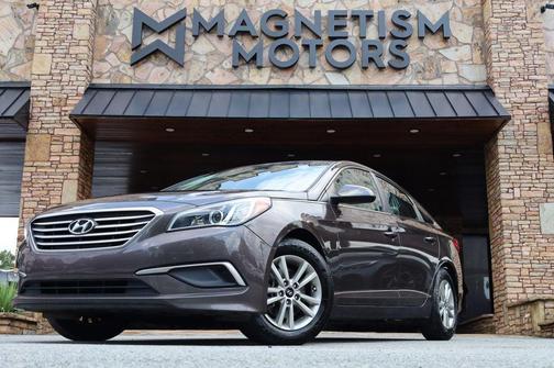 2017 Hyundai SONATA SE