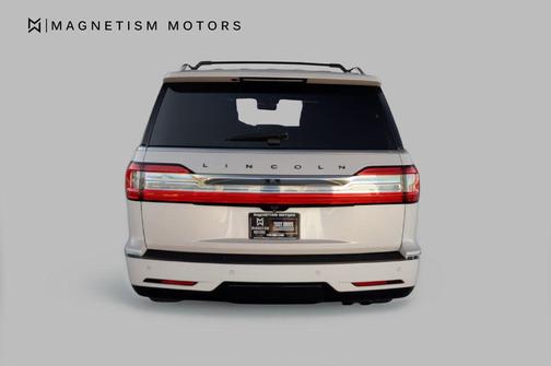 2018 Lincoln Navigator Black Label