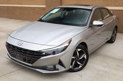 2023 Hyundai ELANTRA Limited