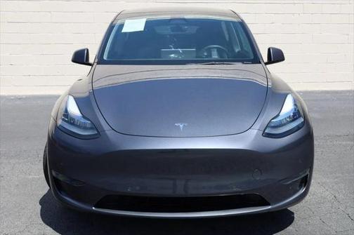 2022 Tesla Model Y Long Range Dual Motor All-Wheel Drive