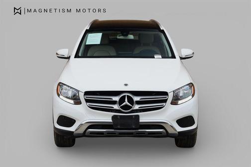 Polar White 2017 Mercedes-Benz GLC 300 4MATIC