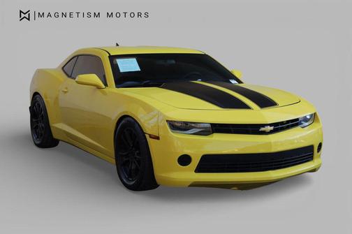 Bright Yellow 2014 Chevrolet Camaro 2LS