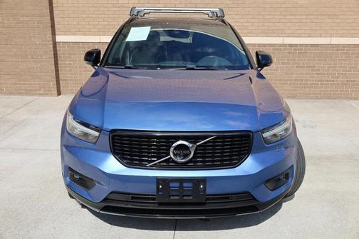 2021 Volvo XC40 T5 R-Design