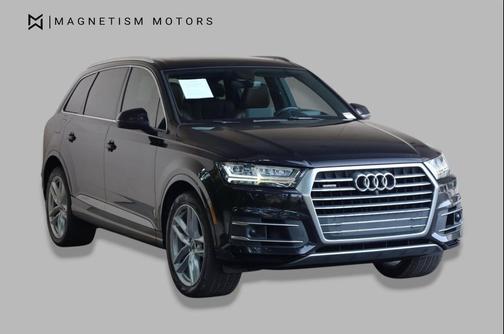 Orca Black Metallic 2018 Audi Q7 3.0T Prestige