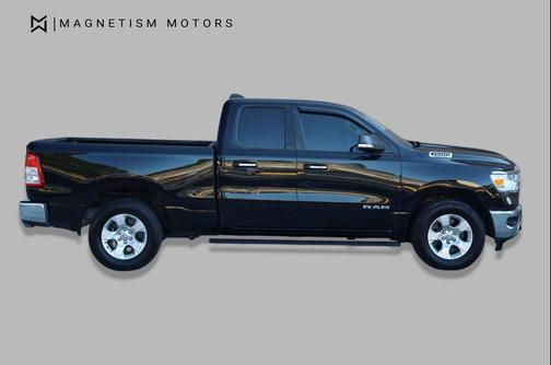 Diamond Black Crystal Pearlcoat 2020 RAM 1500 Big Horn/Lone Star