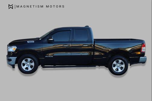 Diamond Black Crystal Pearlcoat 2020 RAM 1500 Big Horn/Lone Star