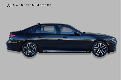 Black Sapphire Metallic 2024 BMW 740 740i