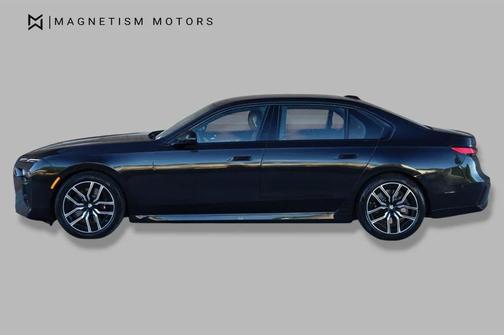 Black Sapphire Metallic 2024 BMW 740 740i