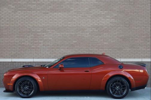 Go Mango 2021 Dodge Challenger R/T Scat Pack