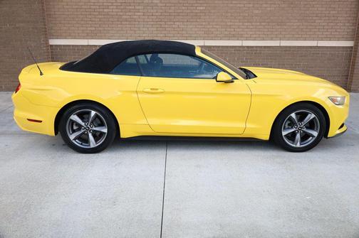 2015 Ford Mustang V6