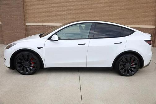 2023 Tesla Model Y Performance Dual Motor All-Wheel Drive