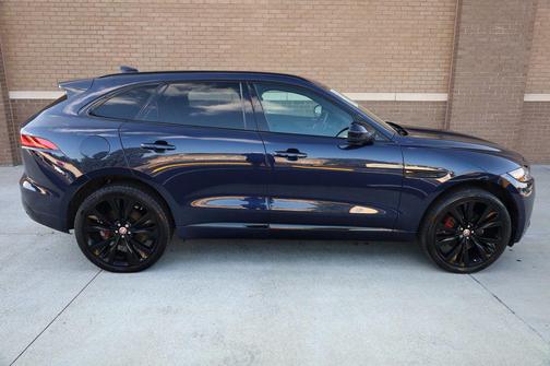 2018 Jaguar F-PACE S