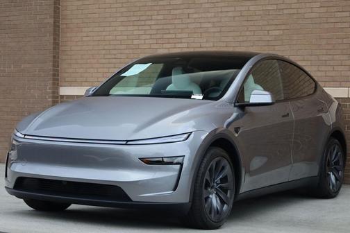 Quicksilver 2026 Tesla Model Y Premium Rear-Wheel Drive