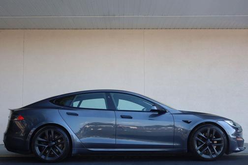 Midnight Silver Metallic 2021 Tesla Model S Plaid