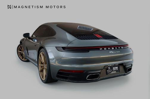 2020 Porsche 911 Carrera